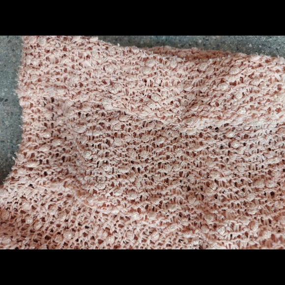 Gold textured popcorn knit top - Picture 4 of 4